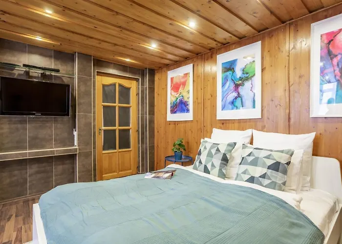 Feel Home At The Heart Of The City